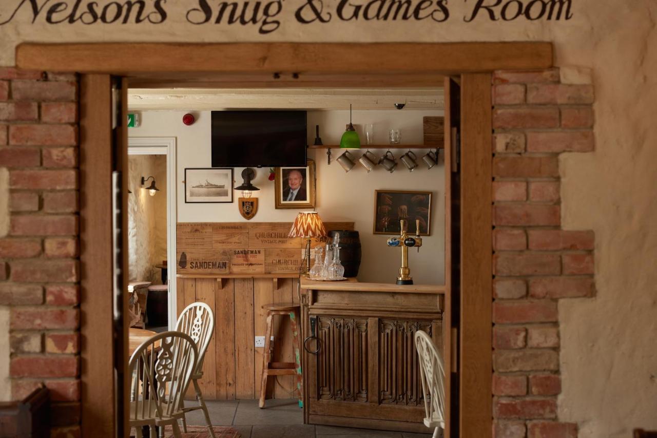 The Dog & Gun Inn Netheravon Exterior foto
